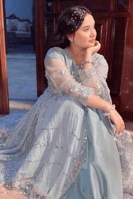 Clifton Karachi call girls for private hotel meetings